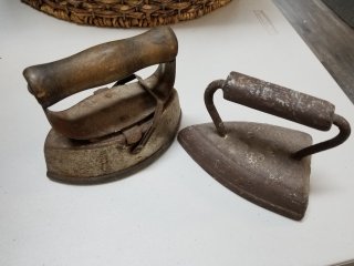 Vintage Cast Iron Sad Irons