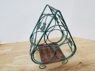 Metal Wine Bottle Holder