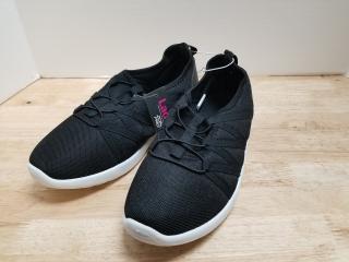 New ladies shoes size 7