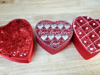 New Heart-Shaped Love Boxes