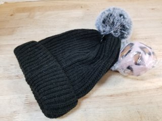 New Black Pom-Pom Beanie