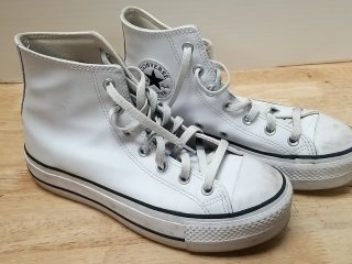 Ladies White Converse High-Tops, 8.5