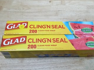 New Glad Cling\'n Seal Food Wrap (2)