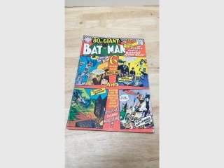Batman 80 Giant Comic Book, 25 cent, No. 193