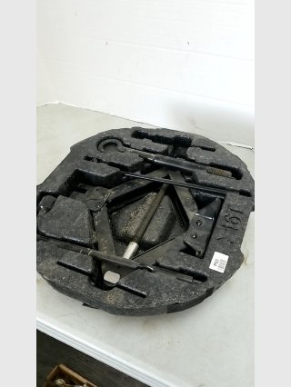 Automotive Jack and Tool Kit