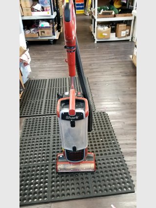 Shark Upright Vacuum Cleaner