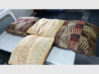 Set of 4 Decorative Pillows