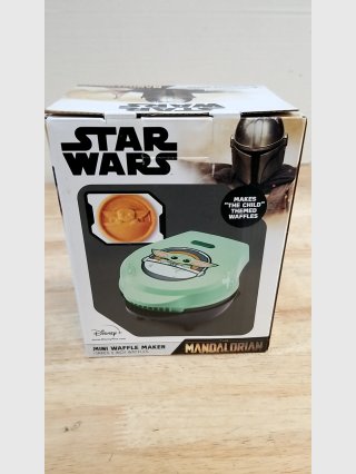 New Star Wars Mandalorian Mini Waffle Maker