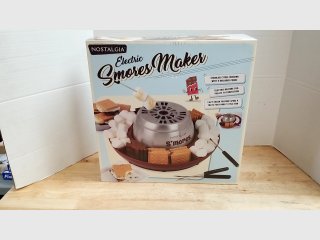 New Nostalgia Electric S\'mores Maker