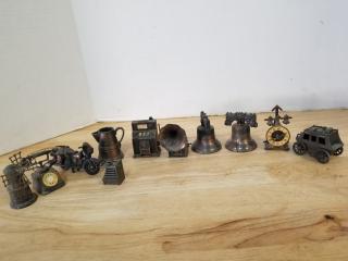 Small collectibles,  tallest approx 3 inch