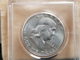 1952 Ben Franklin half silver dollar 