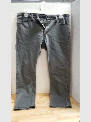 New Levis 513, 33x30