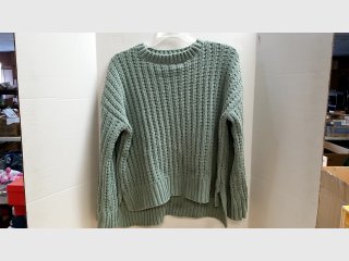 New ladies pink republic Sweater,  very soft,  Med