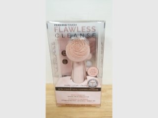 New Flawless Cleanse Facial Device