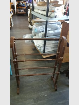 Wooden Quilt Rack