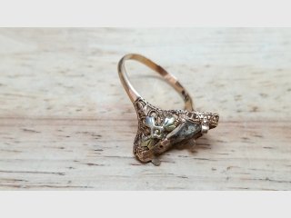 10K Gold ring, size 4