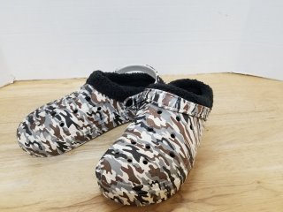 New mens shoes size 11