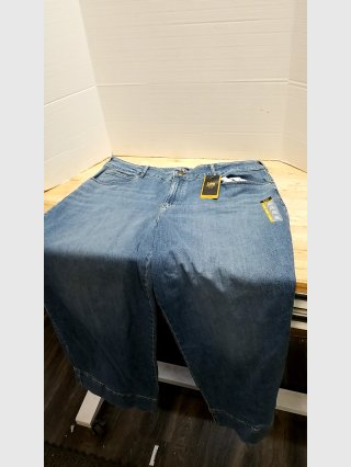 New levi trouser high rise size wide leg 22W medium 