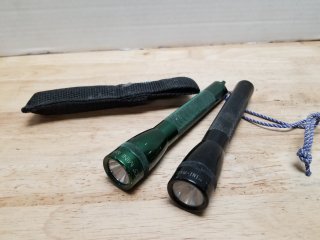 Pair of mini maglite flashlights each approx 7 inch
