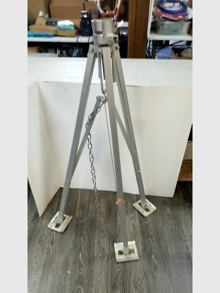 Industrial Tripod Stand with Chain