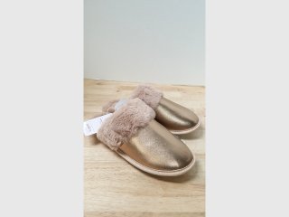 New Gold Fur Slippers ladies L 9-10