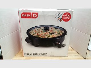 New Dash Family Size Skillet