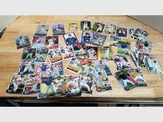 Lot of Baseball Cards