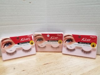 New eyelash kits