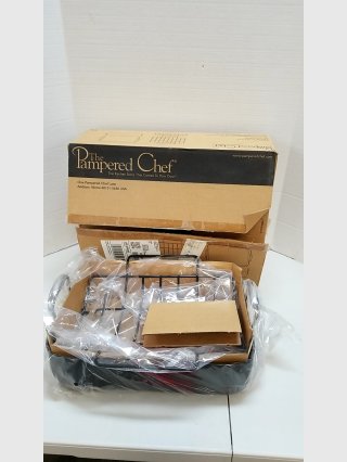 Pampered Chef Baking Pan Set, never used