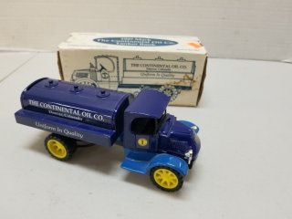 Die cast metal bank, 7 inch 