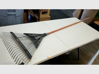 Heavy Duty Leaf Rake