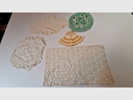 Vintage Crochet Lace Doilies Lot