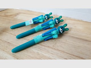 Blue Bunny boxing Pens Set