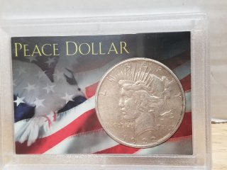 1922 D Peace silver dollar 