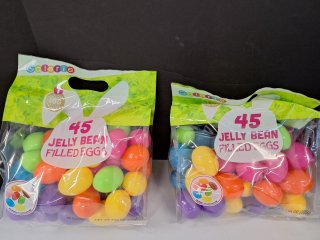 Jelly bean filled egga
