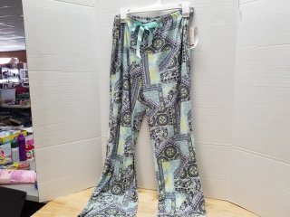 New ladies sleepwear, medium 