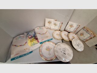 Hallmark Party Floral Plates Napkins