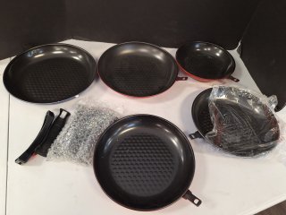 Pot and pan set