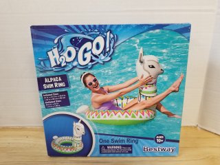 New Alpaca Swim Ring, 41 in by 31 by 36 inches 