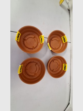Lot of 4 terracotta plastic plant pots