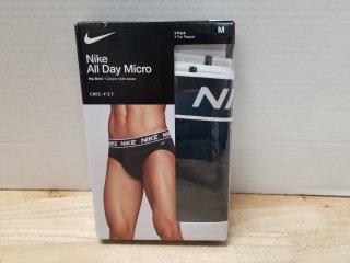 New 3 pack mens Nike briefs size Medium 