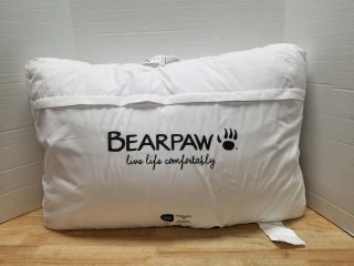 New bearpaw standard pillow 28 by 20 inch 