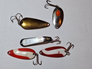 Five vintage fishing lures