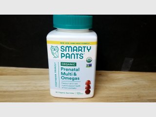SmartyPants Organic Prenatal Multi & Omegas Gummie