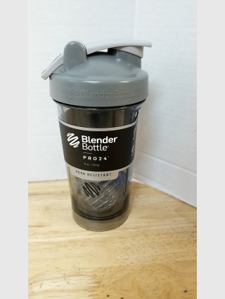 BlenderBottle Pro24 24oz Shaker