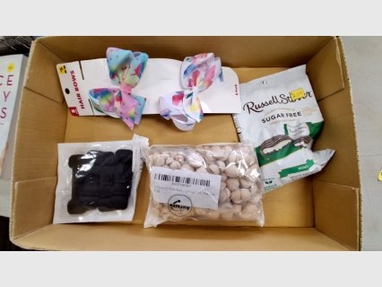 Hair Bows, Wood beads & Snack Lot