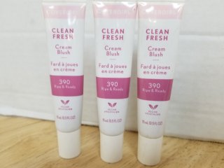 Cream blush