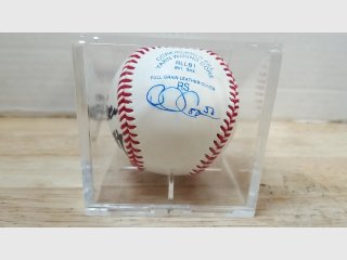 Baseball with MLB Signatures,  case