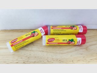 New Carmex Strawberry Lip Balm SPF15