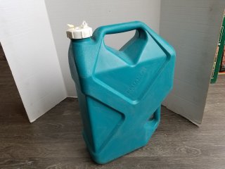 7 gallon container 